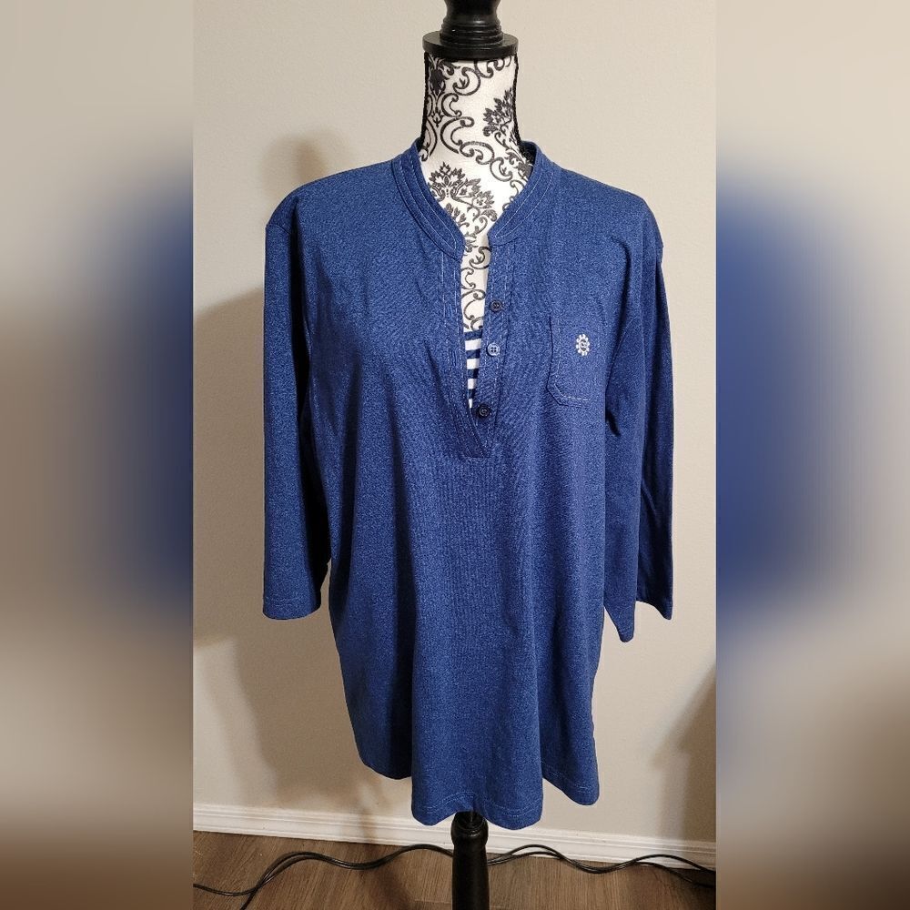 Cathy Daniel's blue top